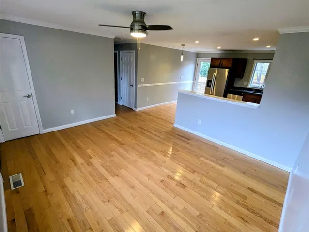 $3,200 | 47 King Phillip Street, Portsmouth, RI 02871