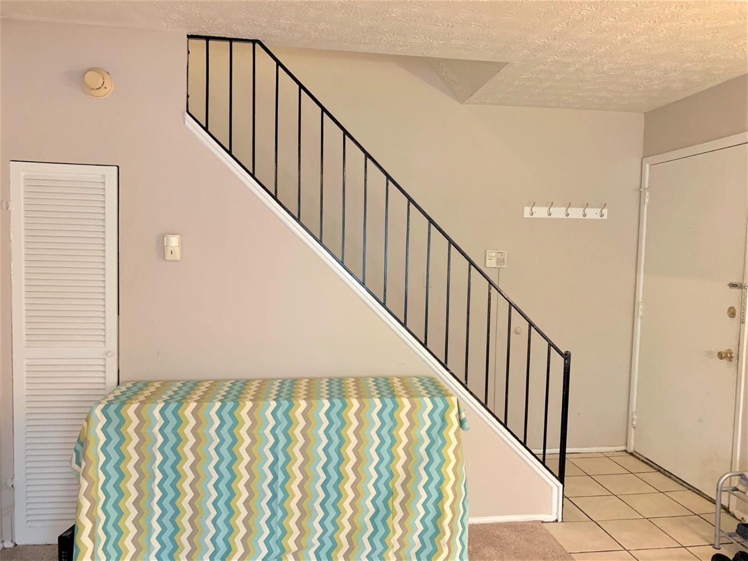 7752 Montgomery Road, Unit 14 Cincinnati, OH 45236 - Photo 4 of 28