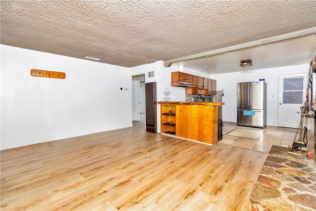 360 Maple Lane Sugarloaf, CA 92386 - Photo 12 of 37