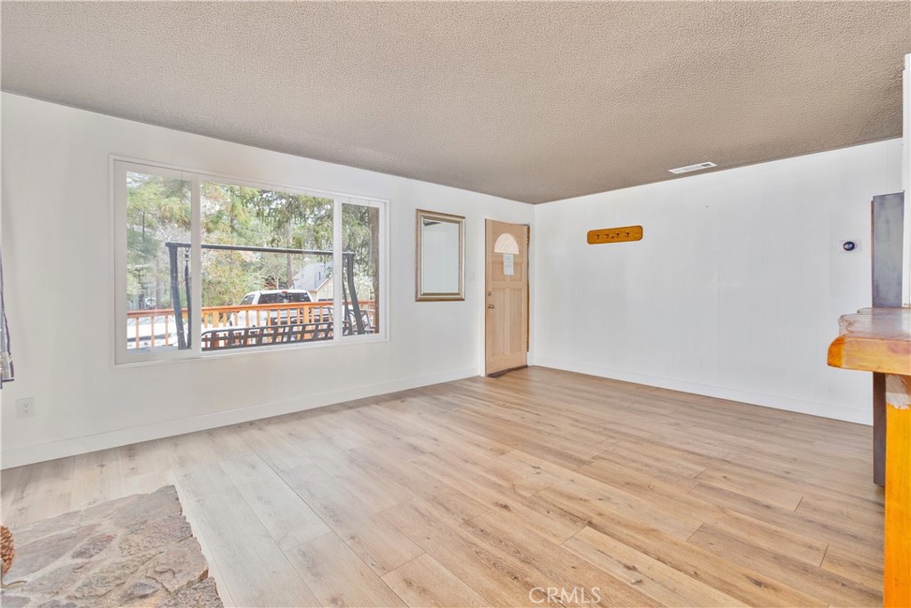 360 Maple Lane Sugarloaf, CA 92386 - Photo 14 of 37