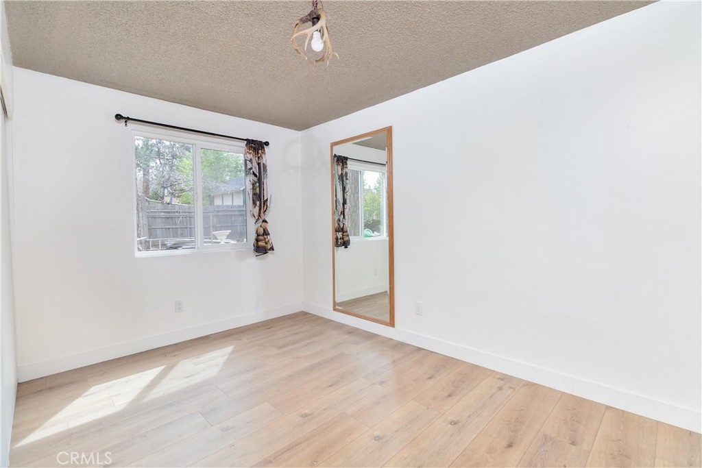 360 Maple Lane Sugarloaf, CA 92386 - Photo 20 of 37