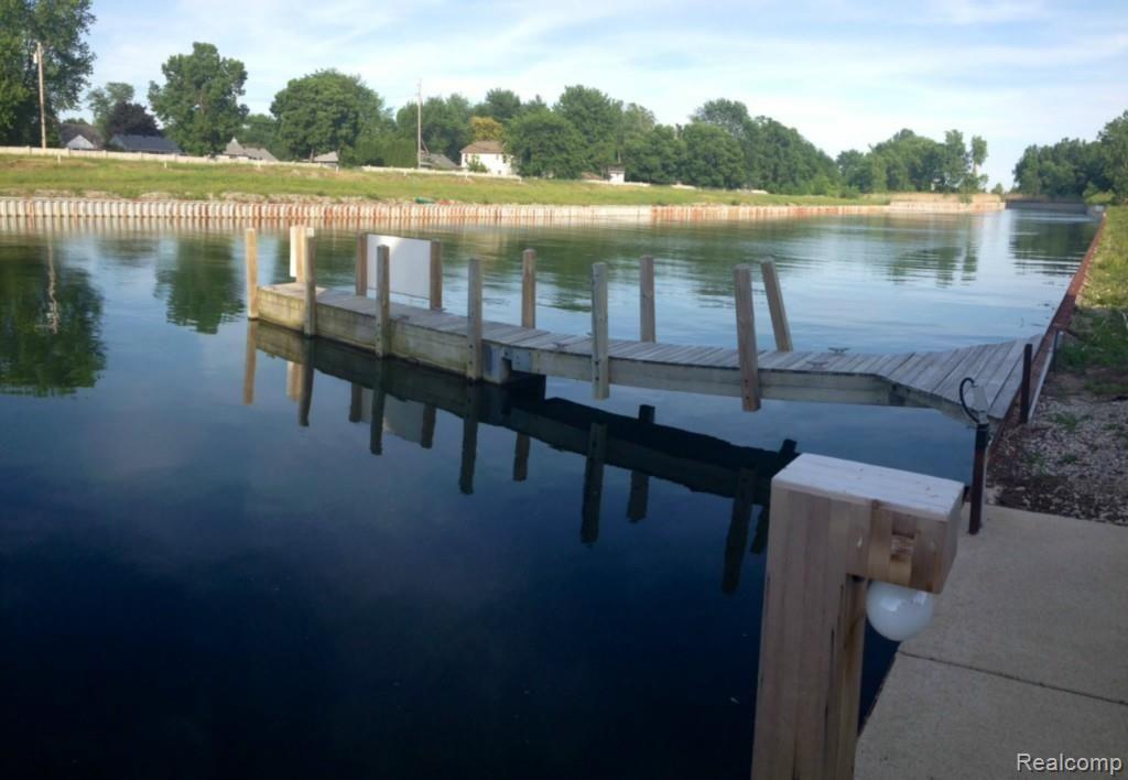 3239 Janea Rue Boulevard Monroe, MI 48162 - Photo 16 of 18 40' Dock with access to Lake Erie