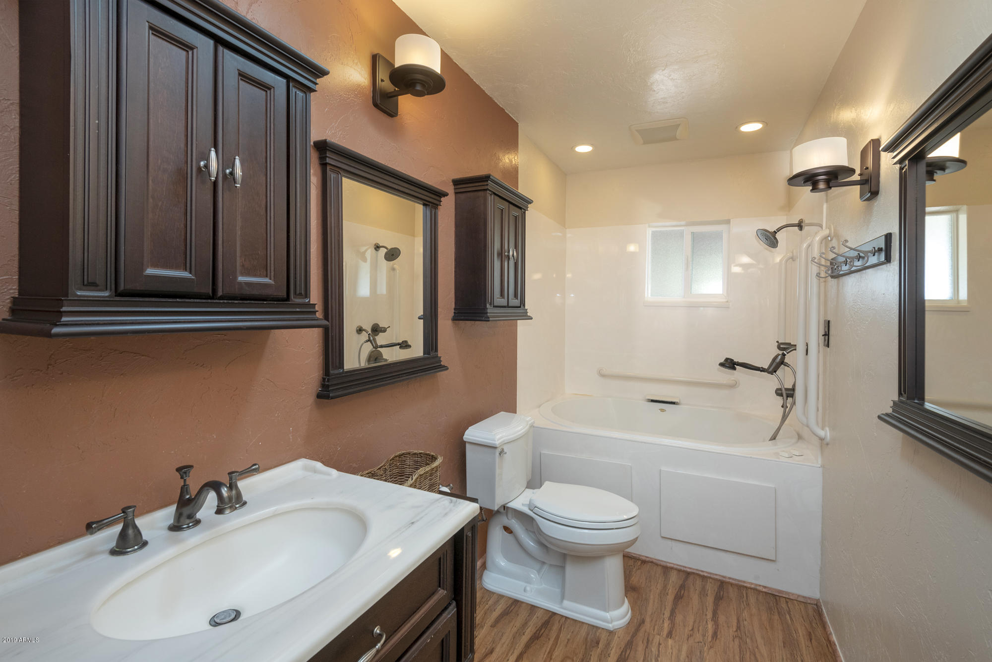 7350 North Wade Road Tucson, AZ 85743 - Photo 14 of 40 Bathroom