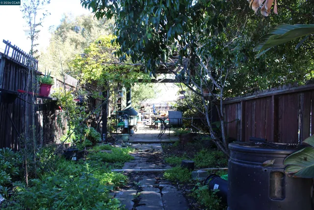 $1,200,000 | 330 West Cypress Road, Oakley, CA 94561