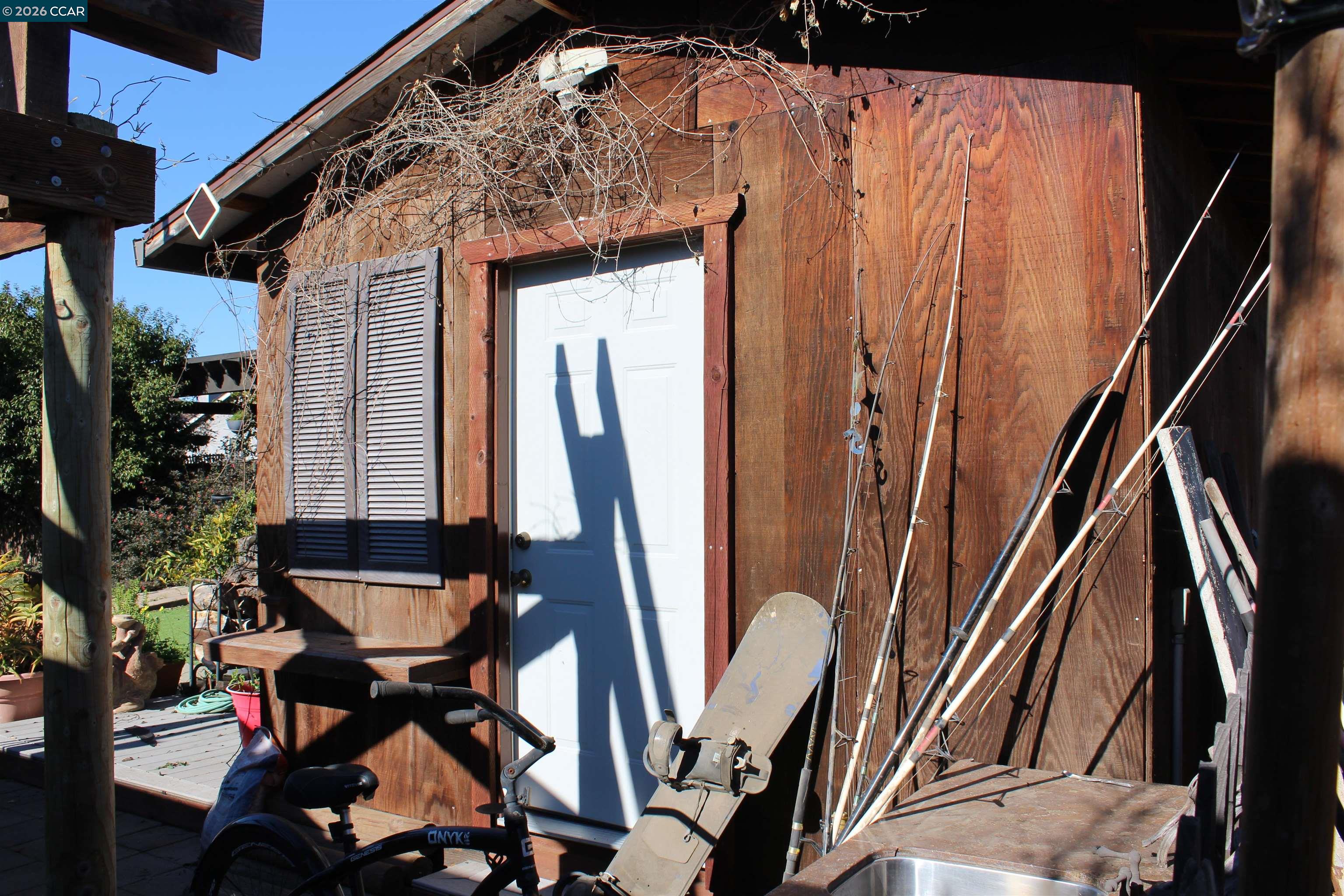 330 West Cypress Road Oakley, CA 94561 - Photo 58 of 59 a view of an chairs and table in a balcony