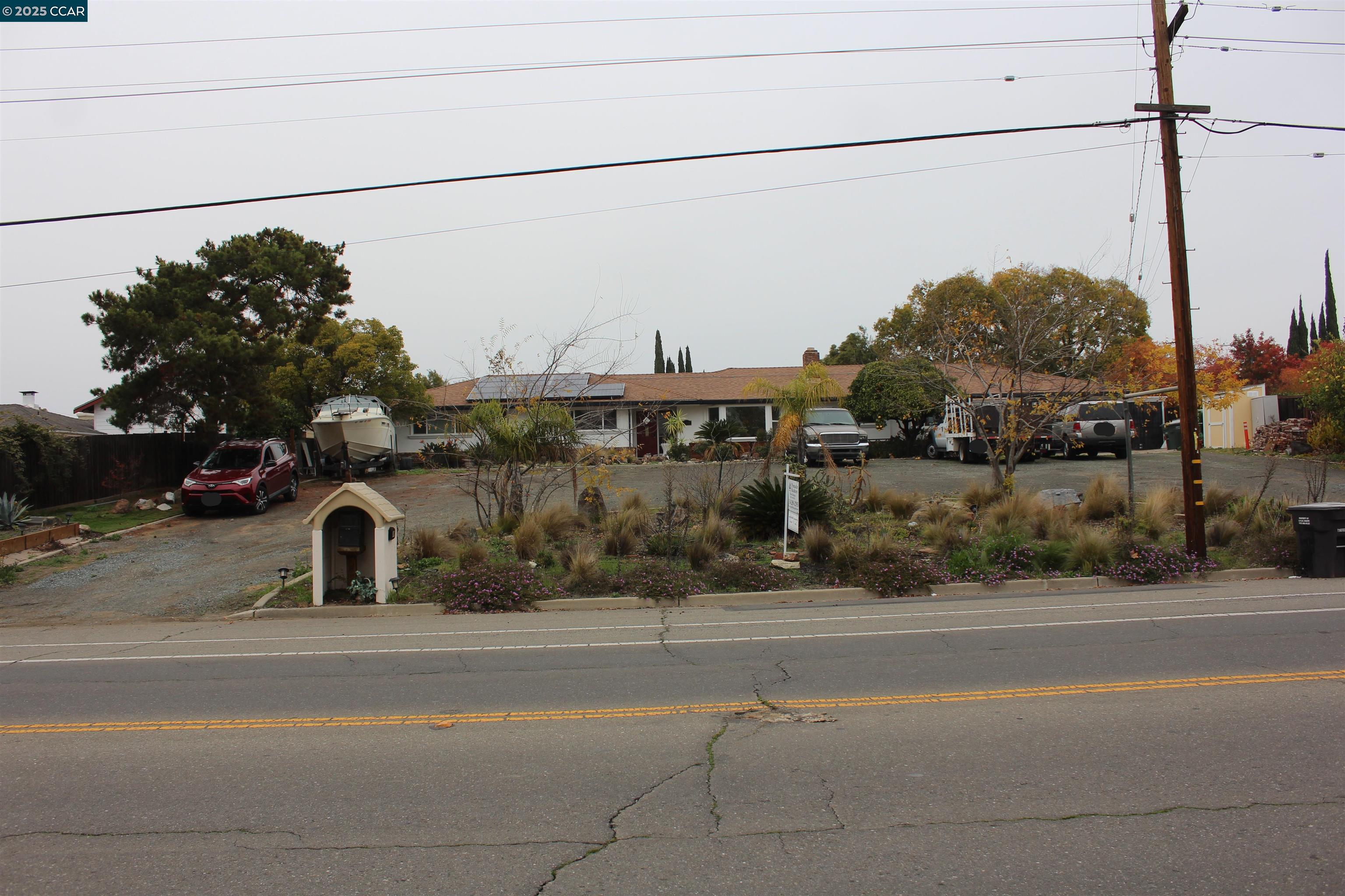 330 West Cypress Road Oakley, CA 94561 - Photo 6 of 12