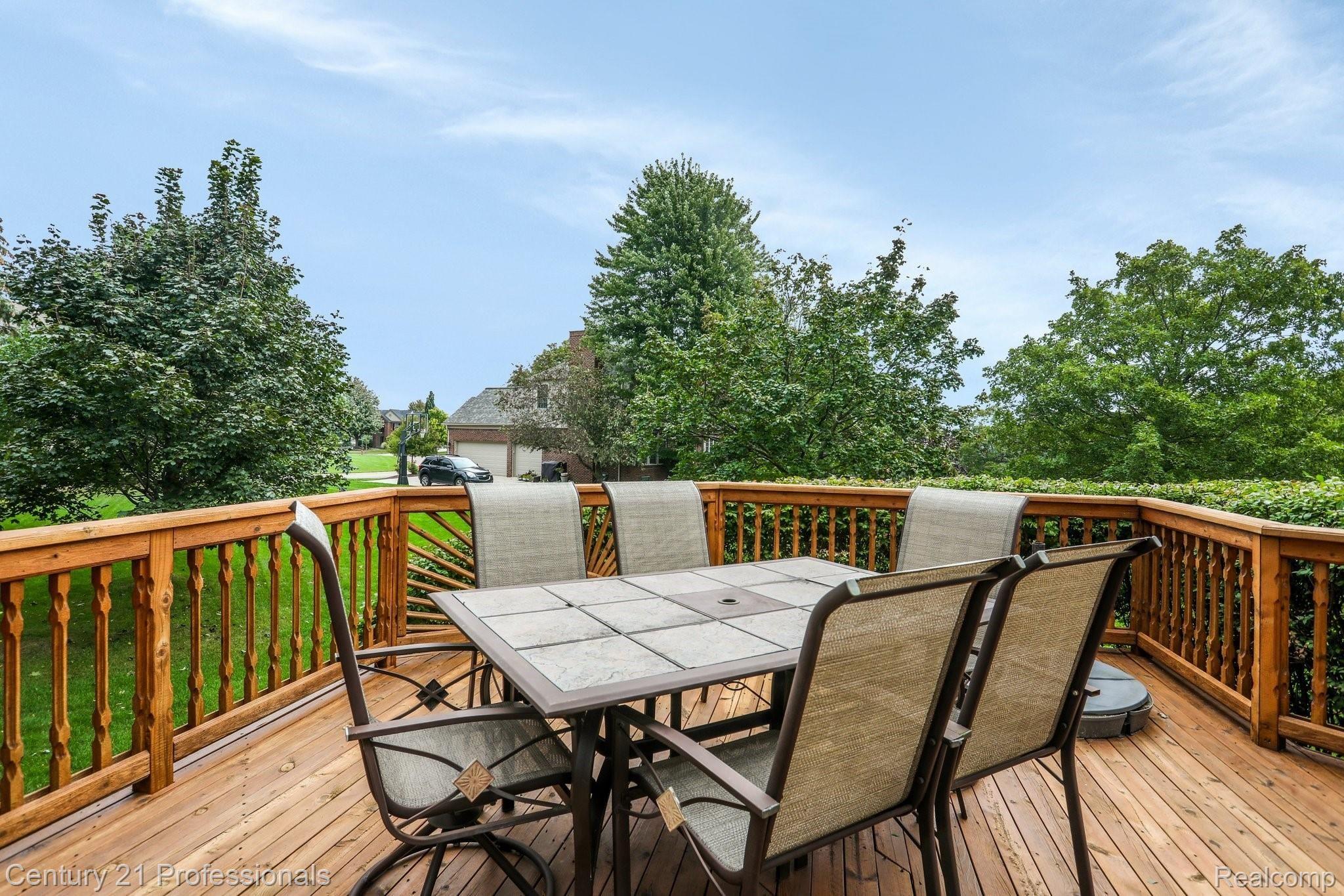 899 Loggers Circle Rochester, MI 48307 - Photo 11 of 52 43-web-or-mls-899 Loggers Circle Rochester006.jpg