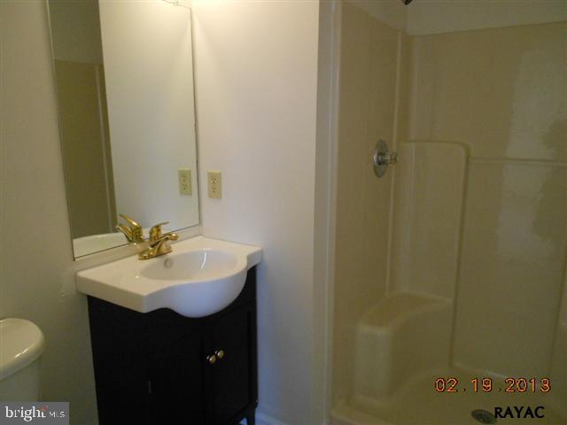 111 Boxwood Road Manchester, PA 17345 - Photo 7 of 12 Gallery Image 7
