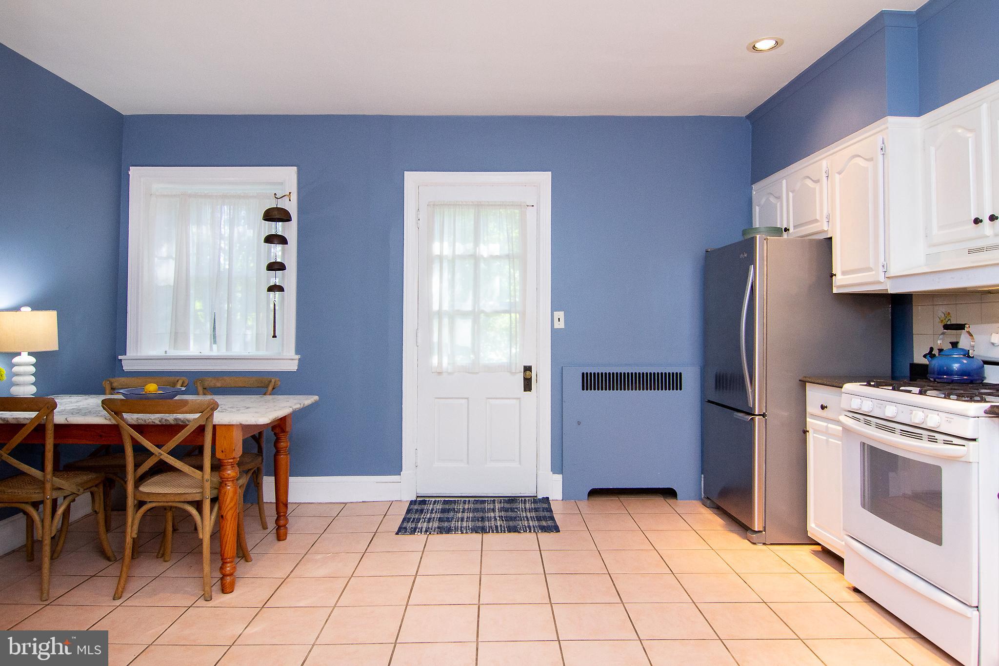 6 Center Road Baltimore, MD 21286 - Photo 4 of 46 Gallery Image 4