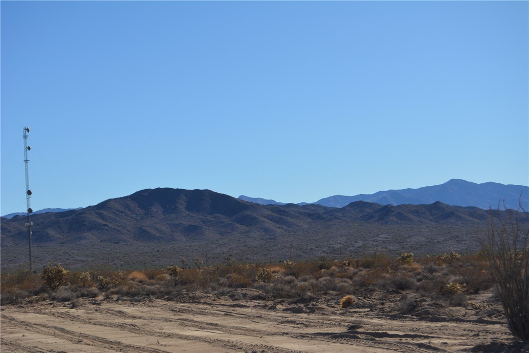 207-35-005 South Arlington Road Yucca, AZ 86438 - Photo 21 of 92