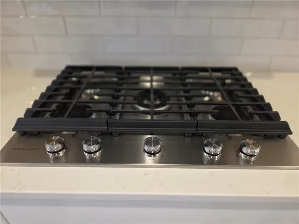a close view of stove top oven