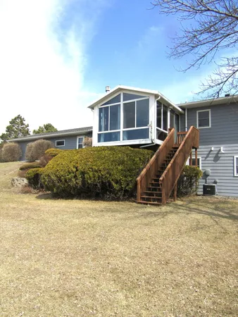 $435,000 | 6049 Rolling Hills Drive Southwest, Montevideo, MN 56265