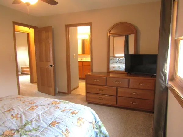 $435,000 | 6049 Rolling Hills Drive Southwest, Montevideo, MN 56265