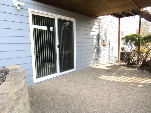 $435,000 | 6049 Rolling Hills Drive Southwest, Montevideo, MN 56265