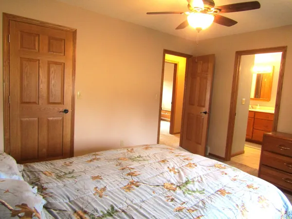 $435,000 | 6049 Rolling Hills Drive Southwest, Montevideo, MN 56265