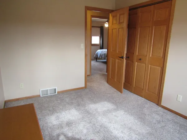 $435,000 | 6049 Rolling Hills Drive Southwest, Montevideo, MN 56265