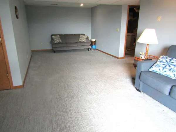 $435,000 | 6049 Rolling Hills Drive Southwest, Montevideo, MN 56265