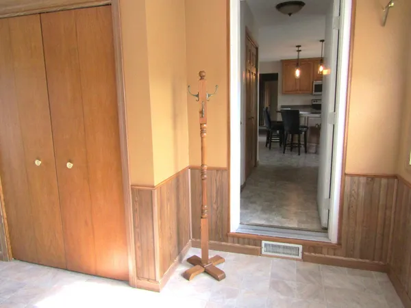 $435,000 | 6049 Rolling Hills Drive Southwest, Montevideo, MN 56265