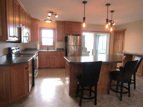 $435,000 | 6049 Rolling Hills Drive Southwest, Montevideo, MN 56265