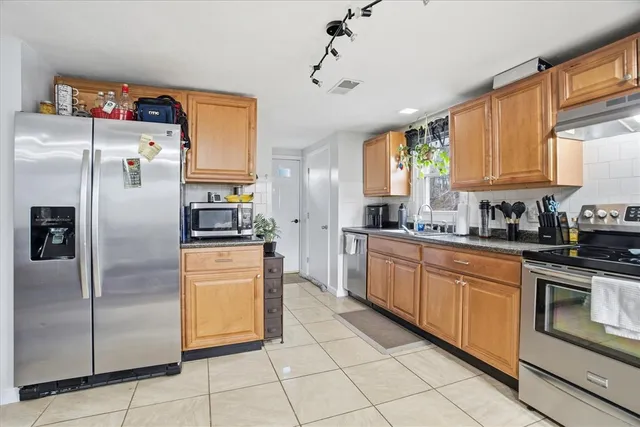 $525,000 | 47 North Pleasant Street, West Warwick, RI 02893