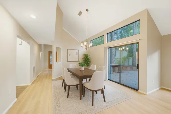 $486,000 | 25 North Mossrock Road, The Woodlands, TX 77380