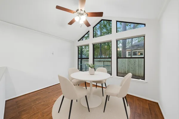 $486,000 | 25 North Mossrock Road, The Woodlands, TX 77380