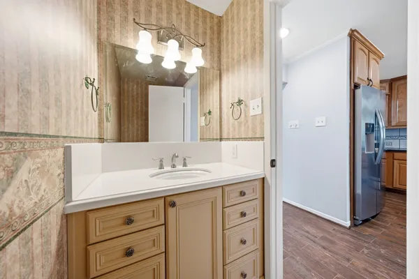 $486,000 | 25 North Mossrock Road, The Woodlands, TX 77380