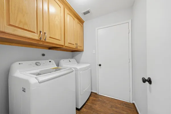 $486,000 | 25 North Mossrock Road, The Woodlands, TX 77380