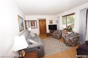 22481 Bohn Road Belleville, MI 48111 - Photo 8 of 21