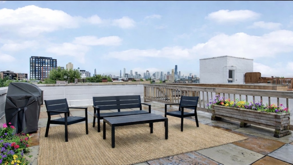 1816 West Division Street, Unit 2S Chicago, IL 60622 - Photo 15 of 16 a view of a chairs in balcony