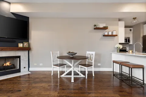 $449,000 | 1816 West Division Street, Unit 2S, Chicago, IL 60622