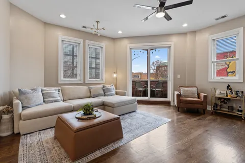 $449,000 | 1816 West Division Street, Unit 2S, Chicago, IL 60622