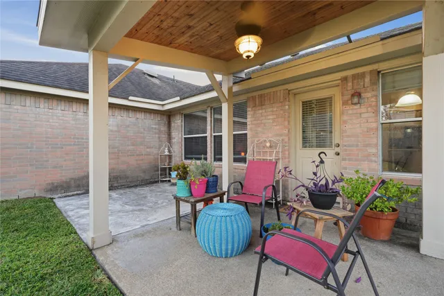 $2,550 | 5755 Lightstone Lane, League City, TX 77573