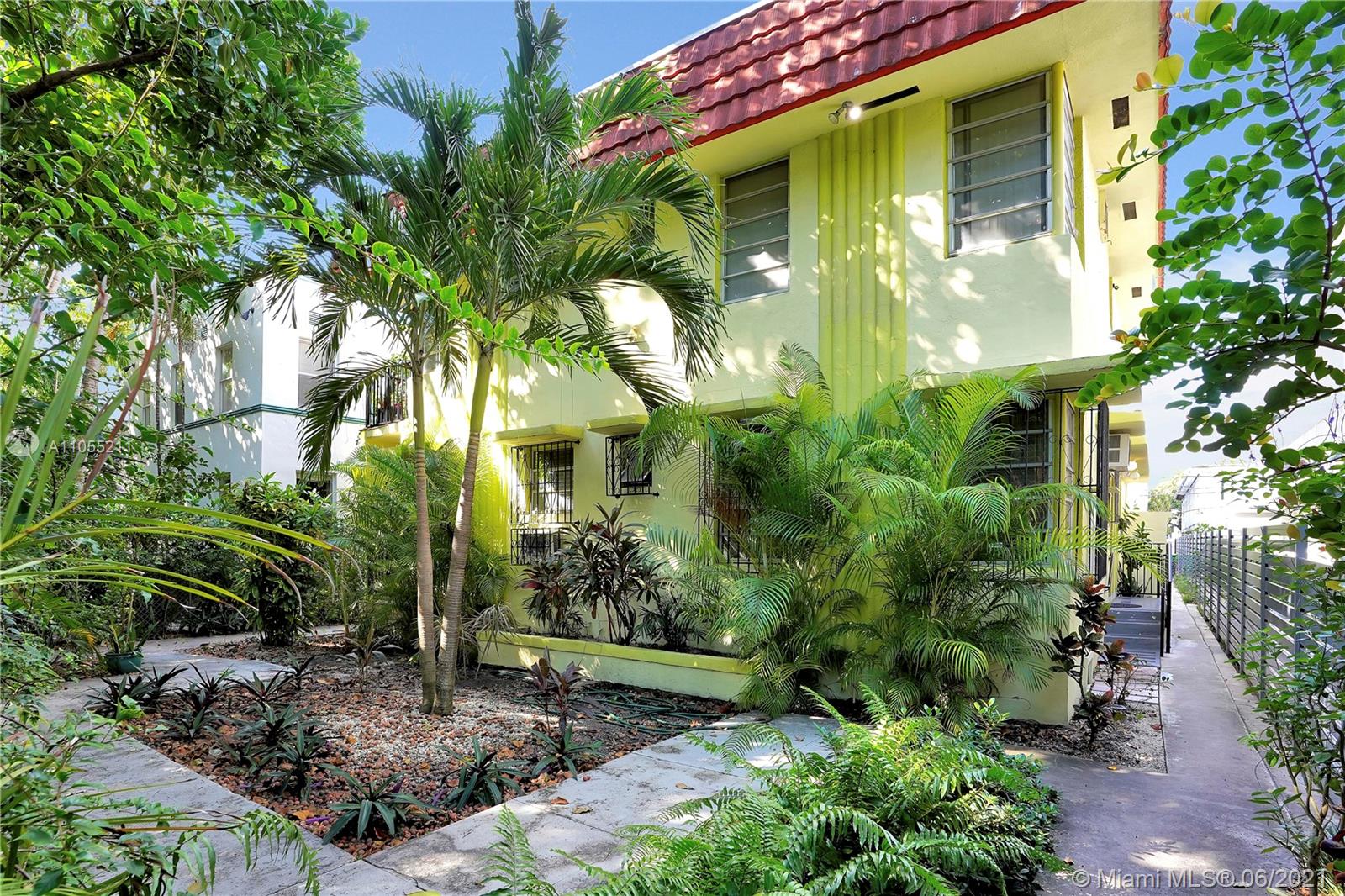734 Meridian Avenue, Unit 4 Miami Beach, FL 33139 - Photo 11 of 12 a view of a garden