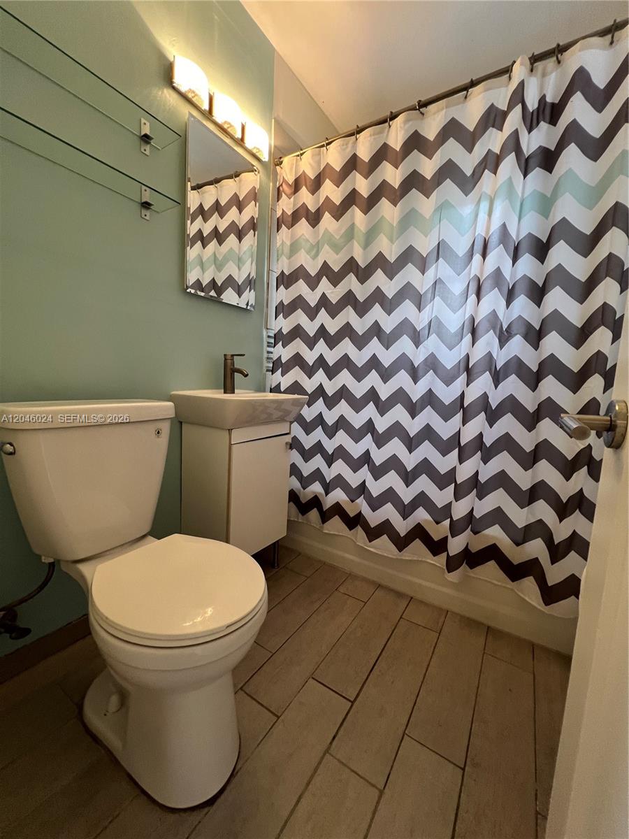 4775 Southwest 6th Street Miami, FL 33134 - Photo 14 of 16