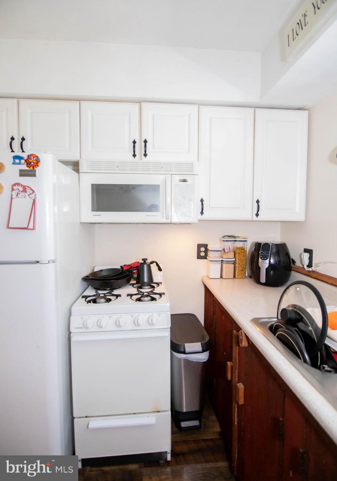 398 Acorn Road Millerstown, PA 17062 - Photo 33 of 42 Cozy kitchen with modern appliances.