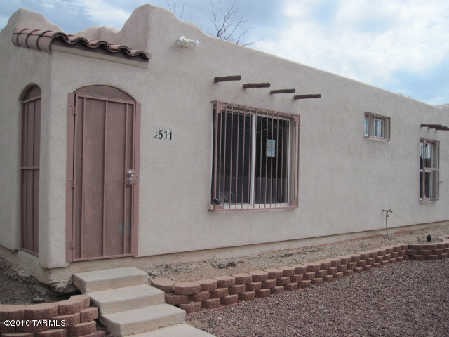 511 East Navajo Road Tucson, AZ 85705 - Photo 2 of 16