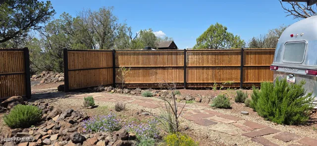 $810,000 | 8200 West Rolling Ridge Road, Ash Fork, AZ 86320