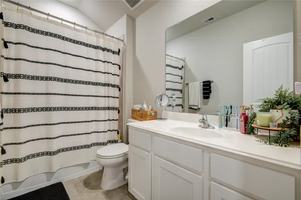 $300,000 | 5346 Sunny Ray Drive, Katy, TX 77493