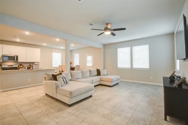 $300,000 | 5346 Sunny Ray Drive, Katy, TX 77493