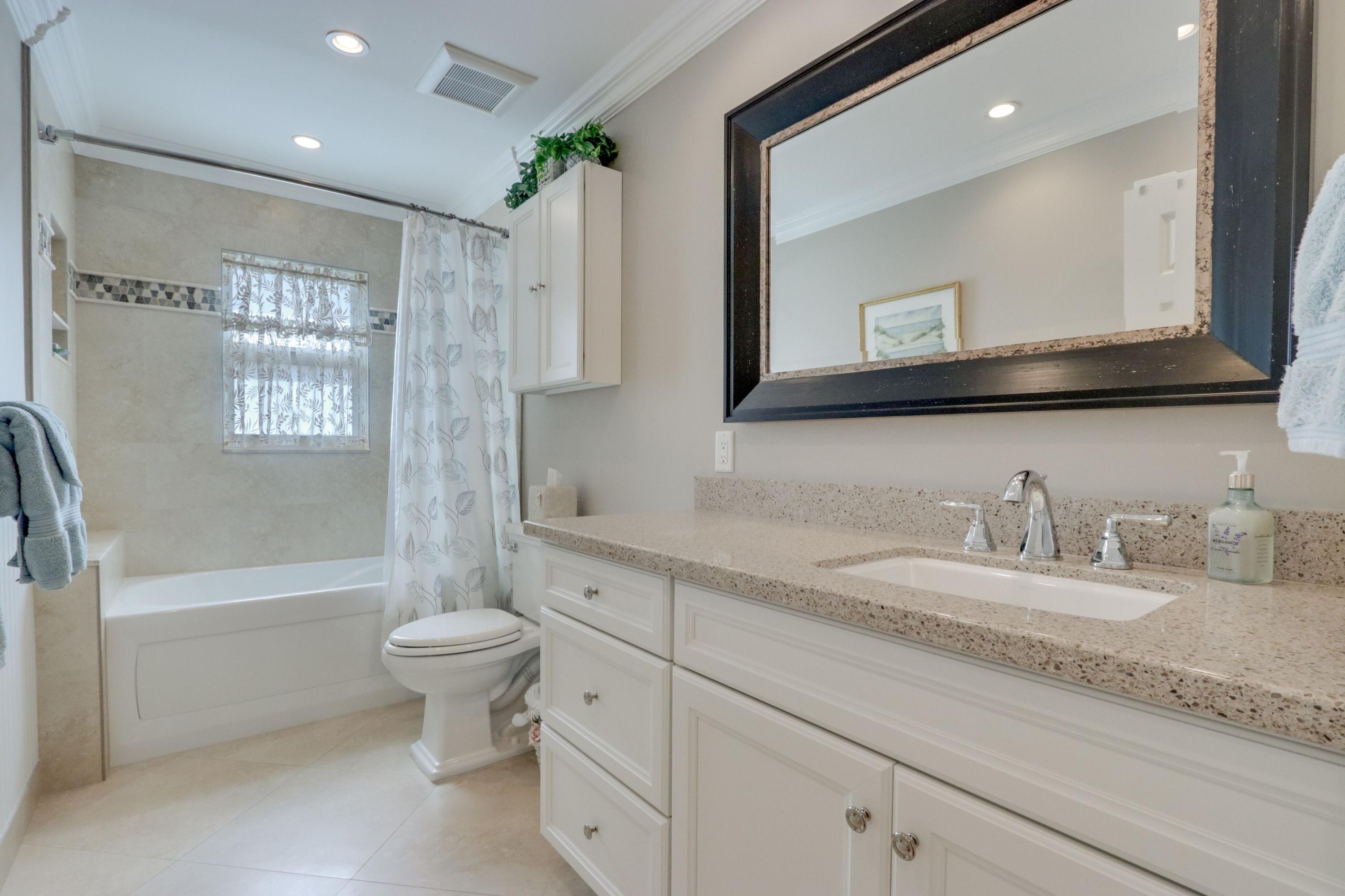 820 Southwest 21st Street Boca Raton, FL 33486 - Photo 36 of 101 2nd Bathroom