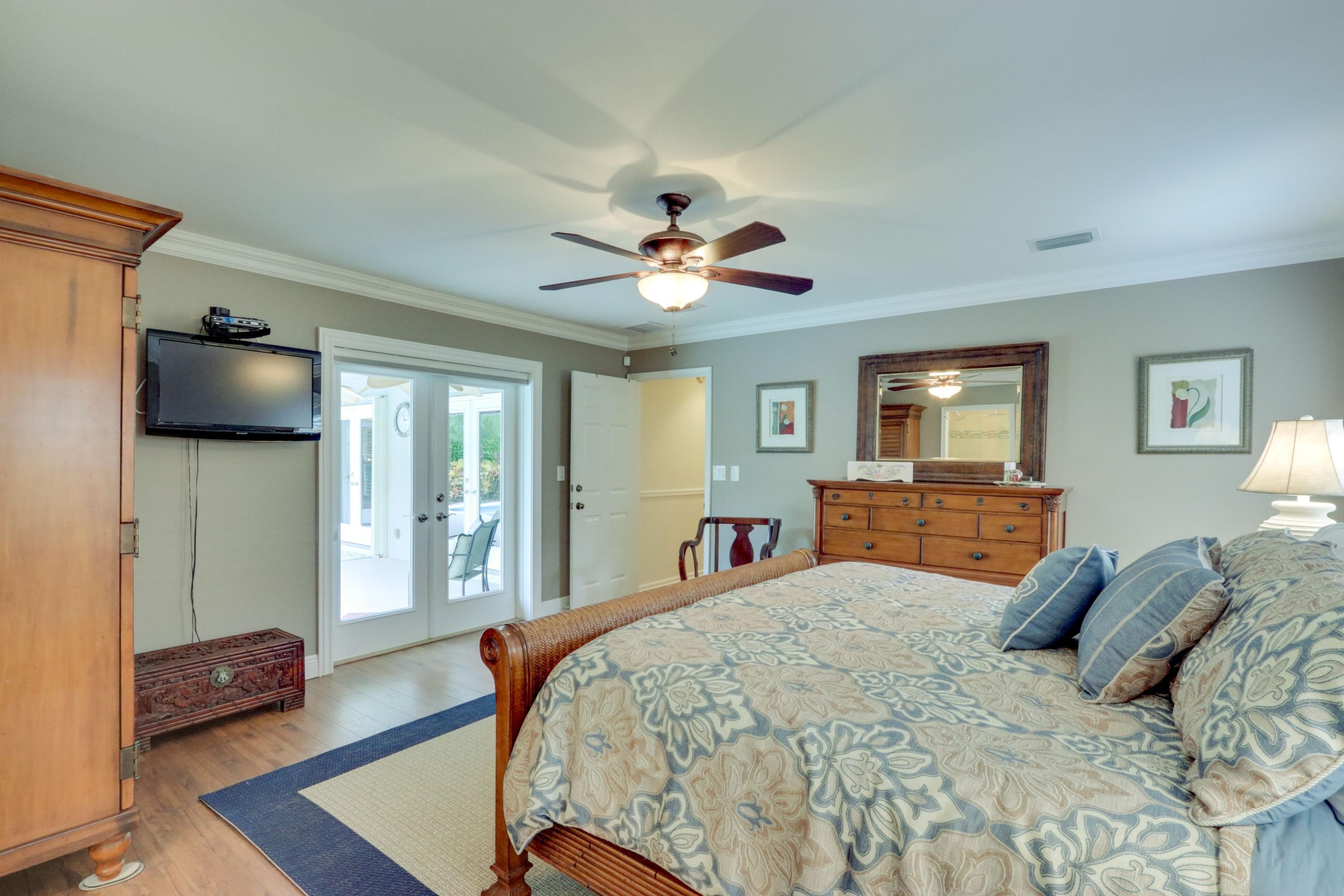 820 Southwest 21st Street Boca Raton, FL 33486 - Photo 64 of 101 820 034
