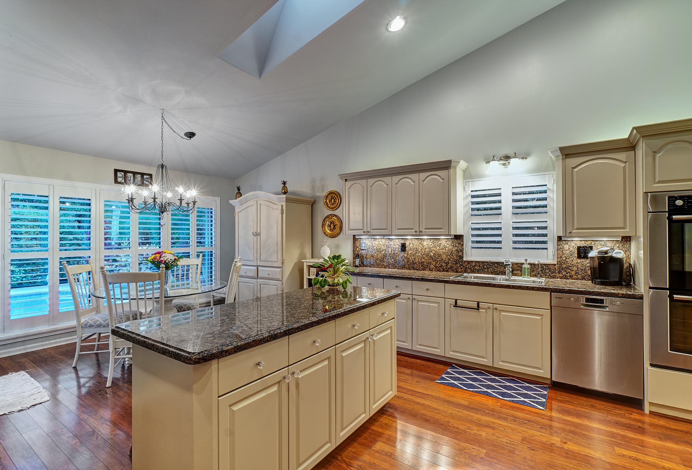 820 Southwest 21st Street Boca Raton, FL 33486 - Photo 9 of 101 017