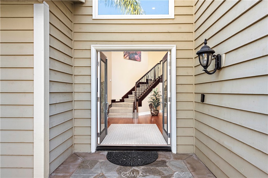 4 Via Goleta San Clemente, CA 92673 - Photo 7 of 70 4 Via Goleta - Entry