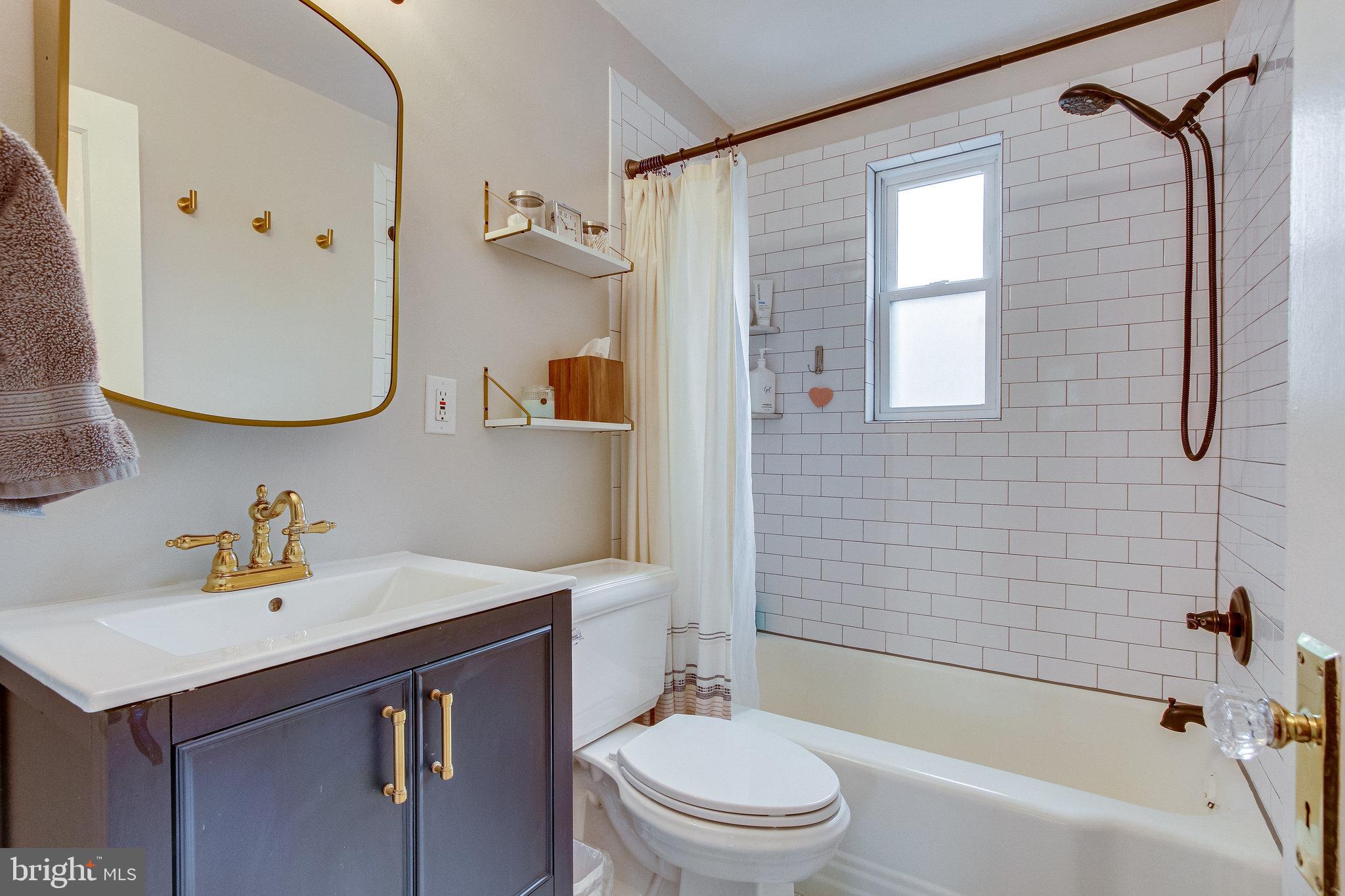 1106 Portner Road Alexandria, VA 22314 - Photo 22 of 44 updated bathroom