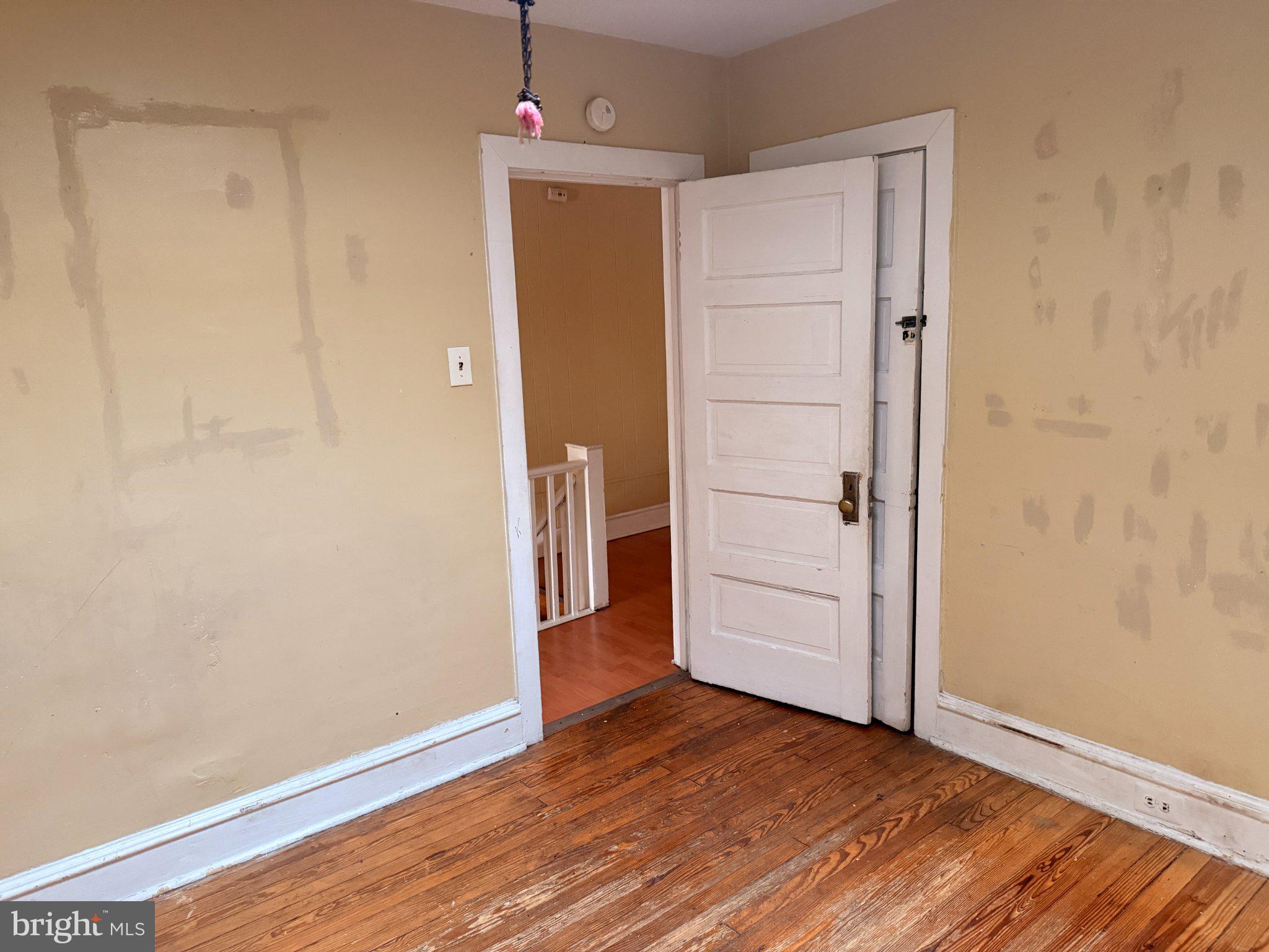 914 Marshall Road Sharon Hill, PA 19079 - Photo 13 of 27 Blank canvas for your vision.