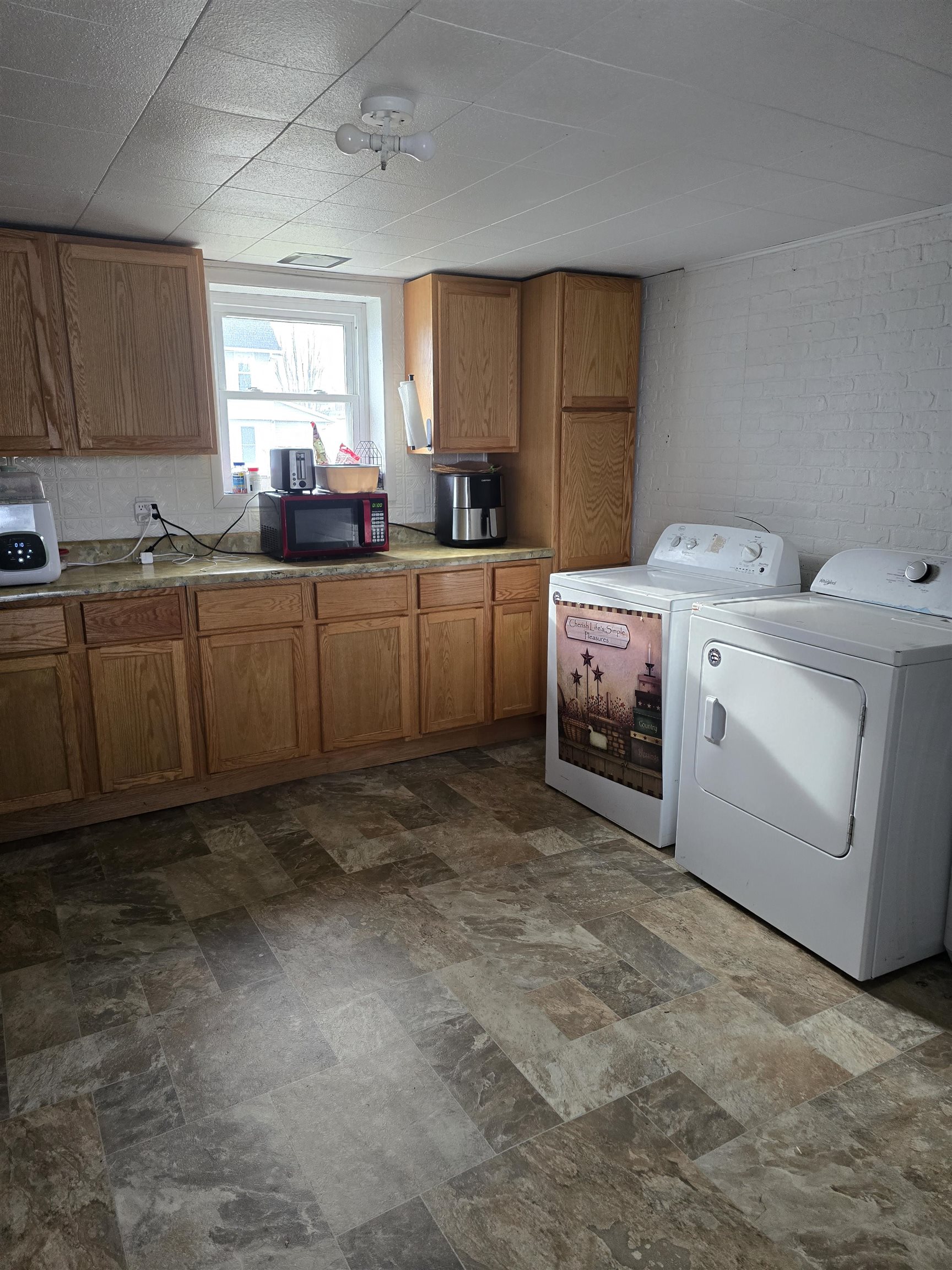 307 North Monroe Street Lancaster, WI 53813 - Photo 13 of 47