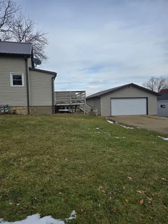 $150,000 | 307 North Monroe Street, Lancaster, WI 53813