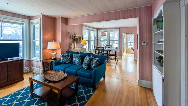 $1,500 | 519 Park Avenue, Albert Lea, MN 56007