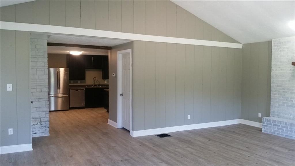 196 Burtner Road Butler, PA 16002 - Photo 5 of 22